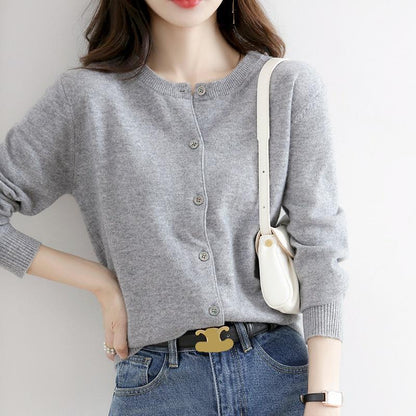 Thin loose outerwear inner sweater