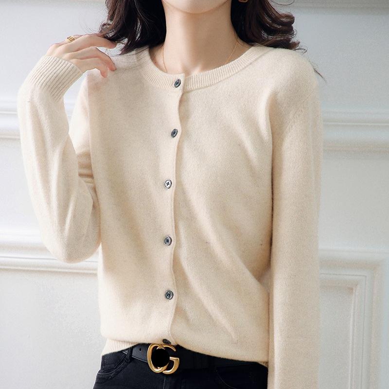 Thin loose outerwear inner sweater