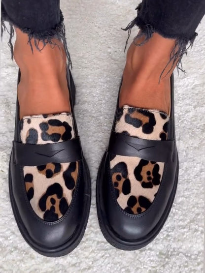 Fashionable Leopard Print Loafers