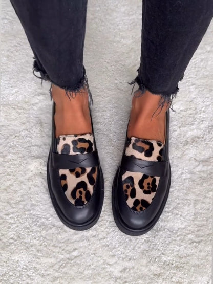 Fashionable Leopard Print Loafers