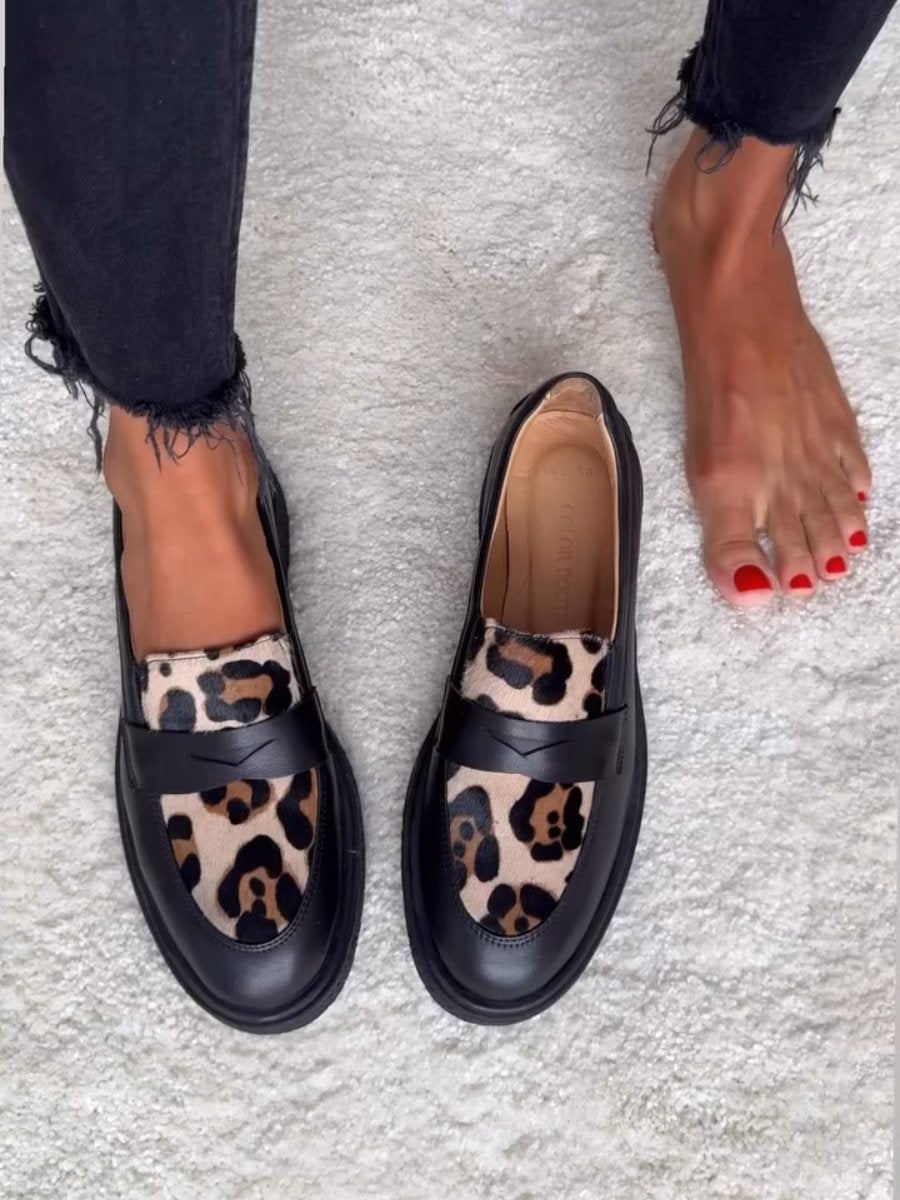 Fashionable Leopard Print Loafers